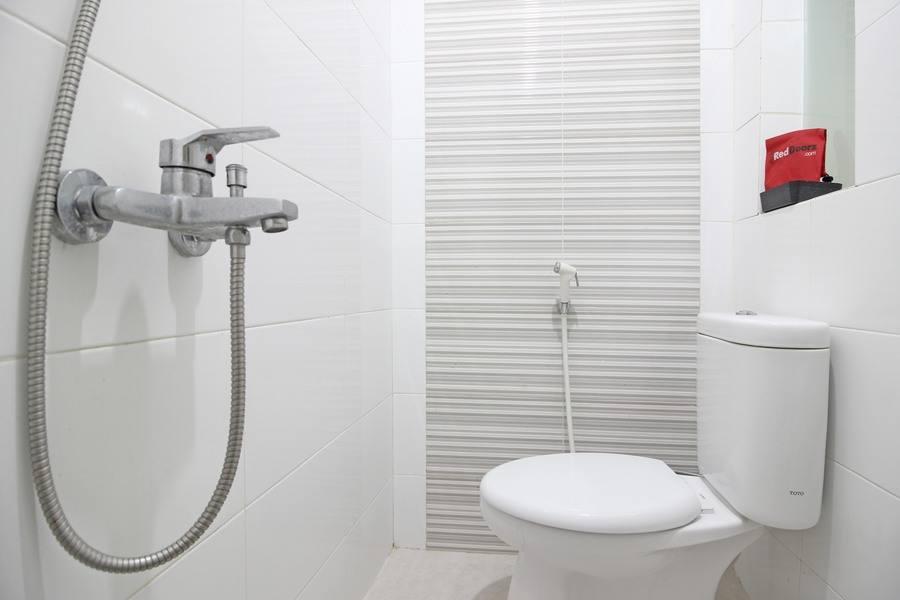 Reddoorz Near Amikom Yogyakarta Salakan Екстериор снимка